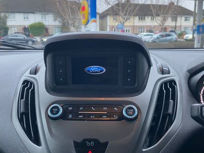 2022 Ford Transit Courier