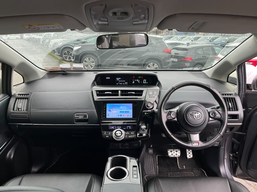 2018 Toyota Prius Alpha