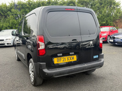 2021 Peugeot Partner