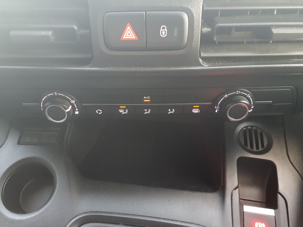 2023 Peugeot Partner