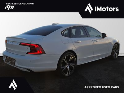 2022 Volvo S90