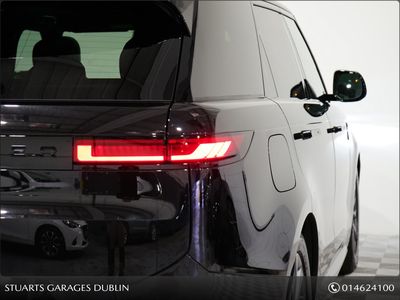 2025 Land Rover Range Rover Sport