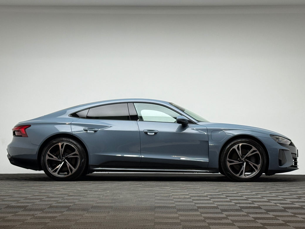 2022 Audi e-tron GT