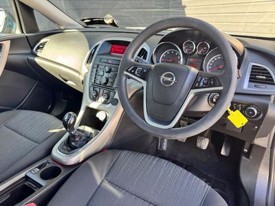2011 Opel Astra
