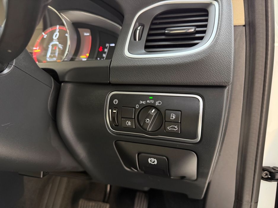 2017 Volvo V60