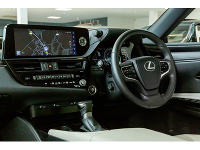 2023 Lexus ES 300h