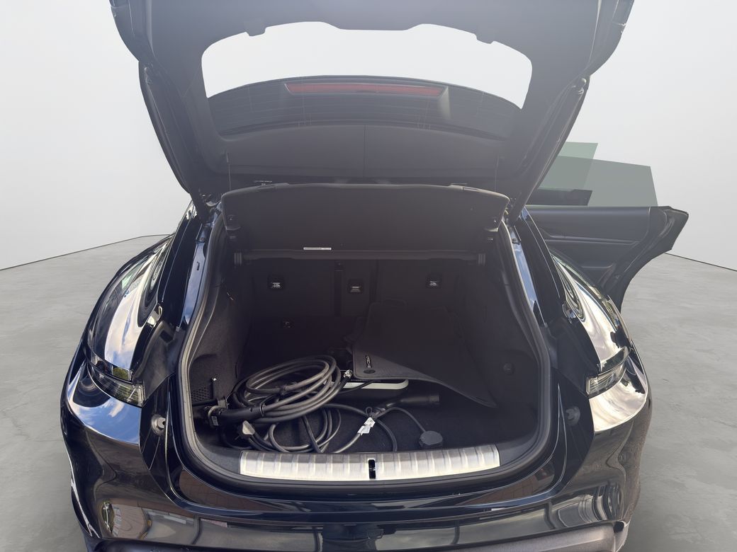 2023 Porsche Taycan