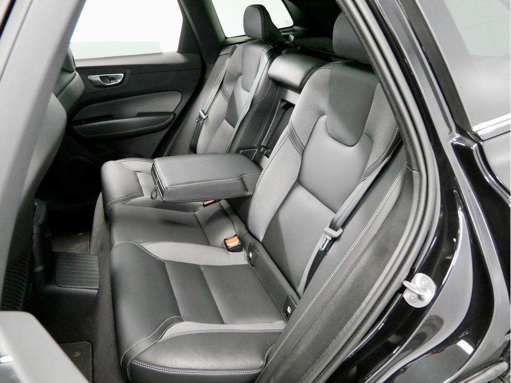 2025 Volvo XC60