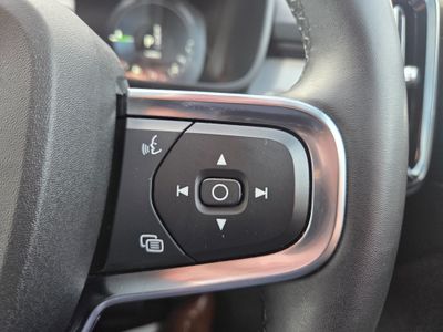 2023 Volvo XC40