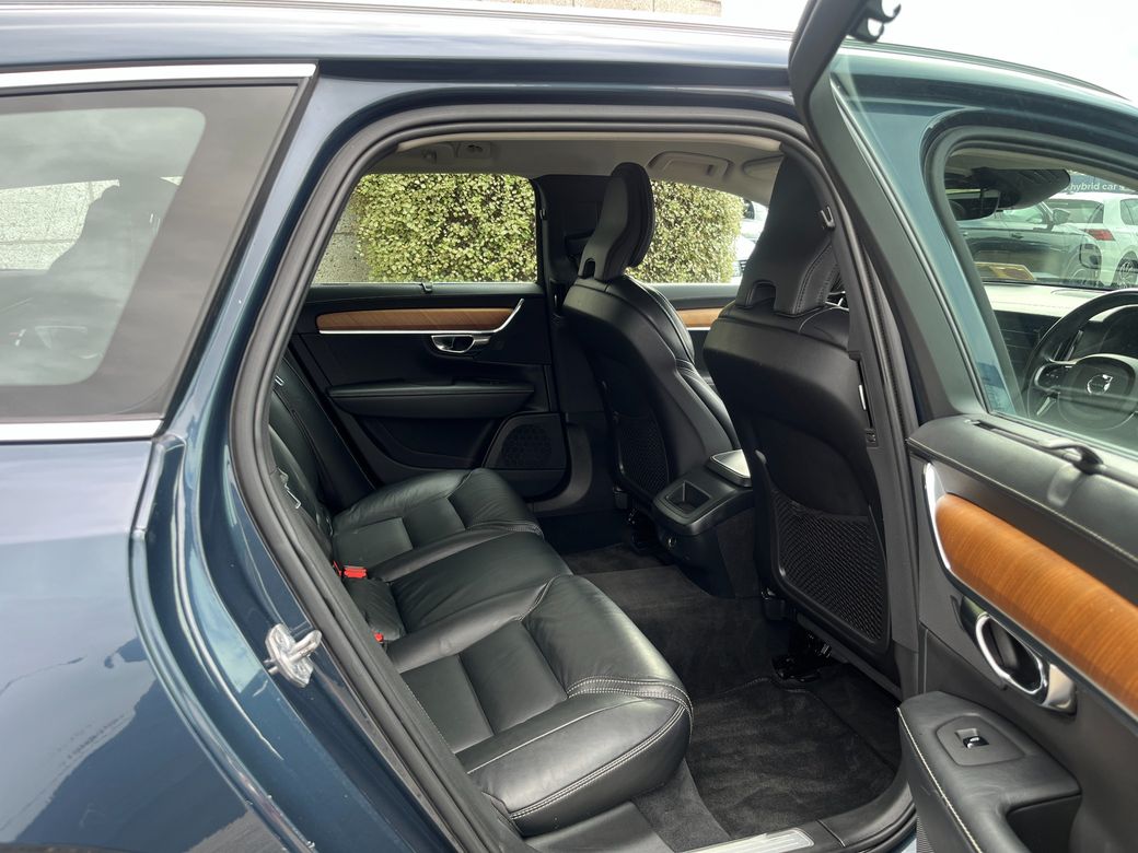 2019 Volvo V90
