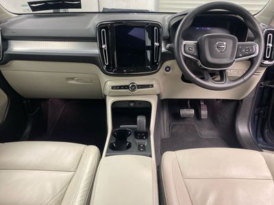 2021 Volvo XC40