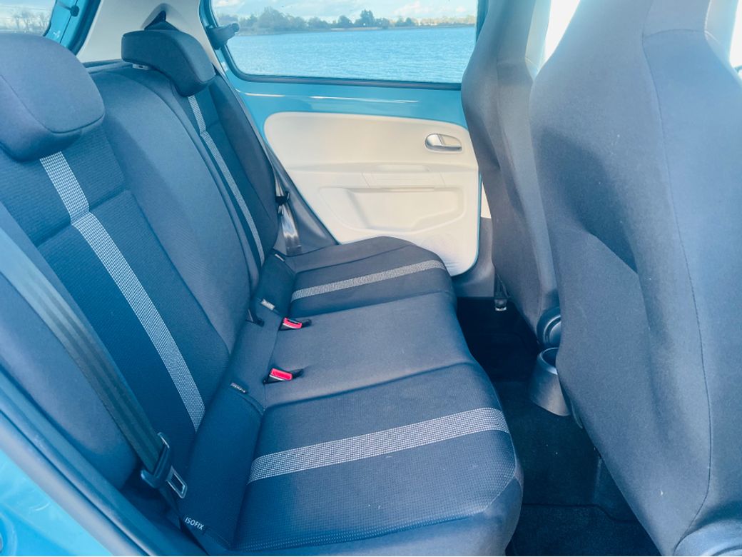 2019 Volkswagen up!