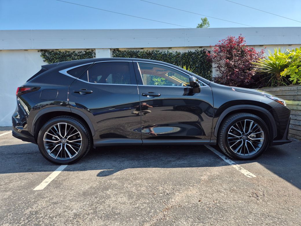 2023 Lexus NX 450H+