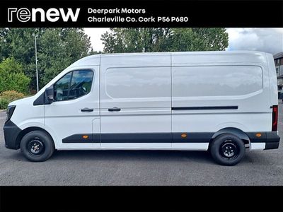 2025 Renault Master
