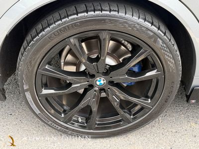 2023 BMW X7