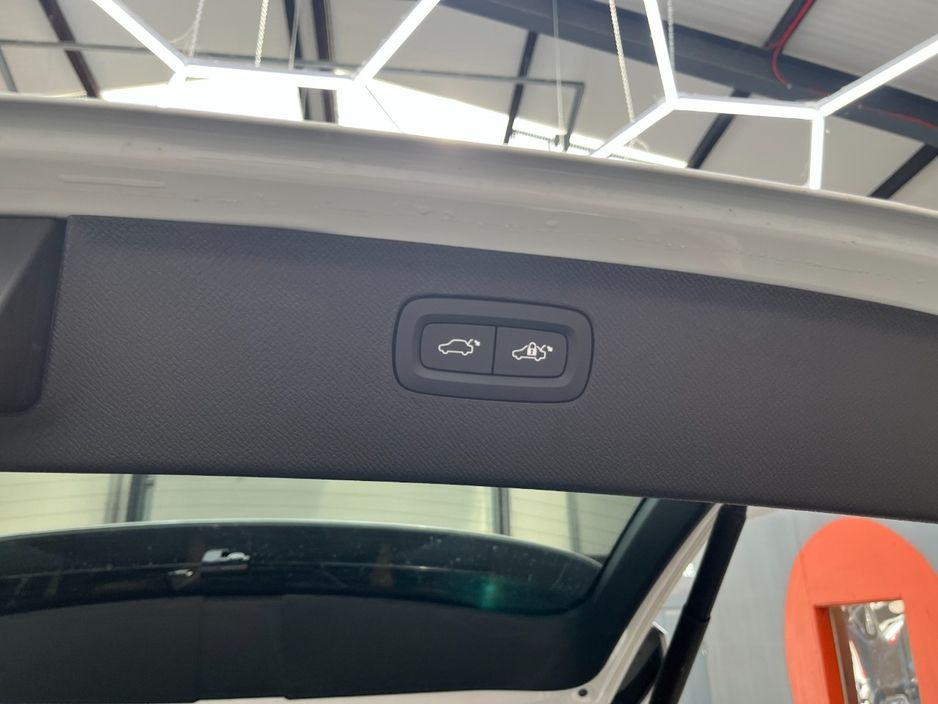 2022 Volvo XC90