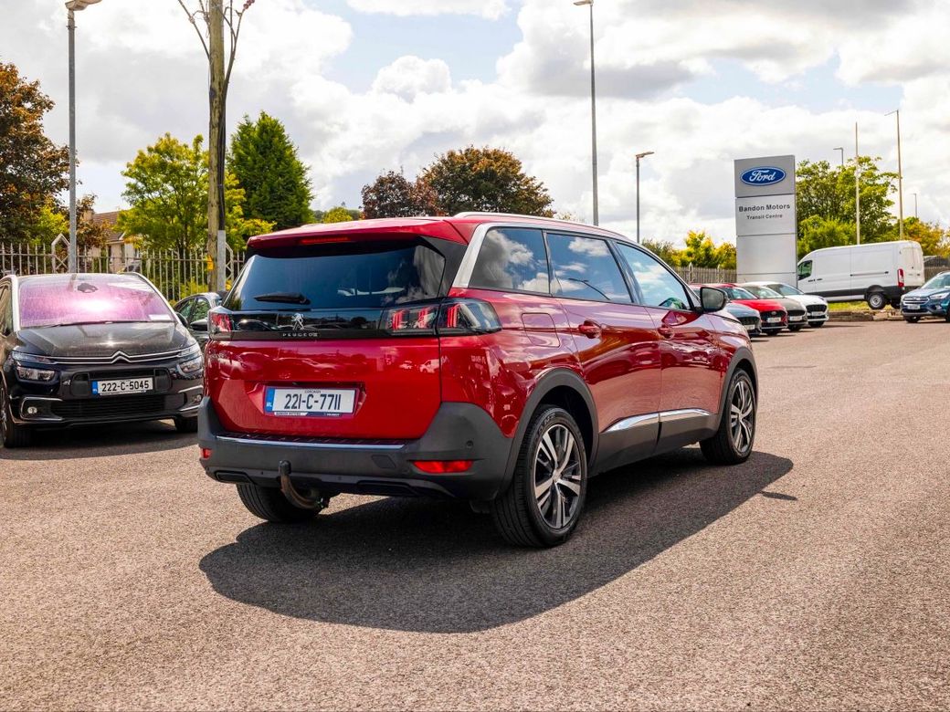 2022 Peugeot 5008