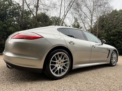 2012 Porsche Panamera