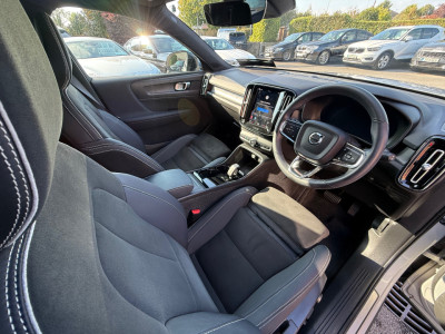 2022 Volvo XC40
