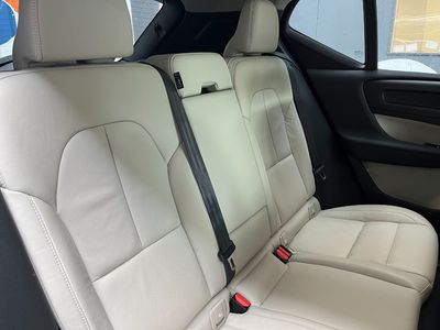 2022 Volvo XC40