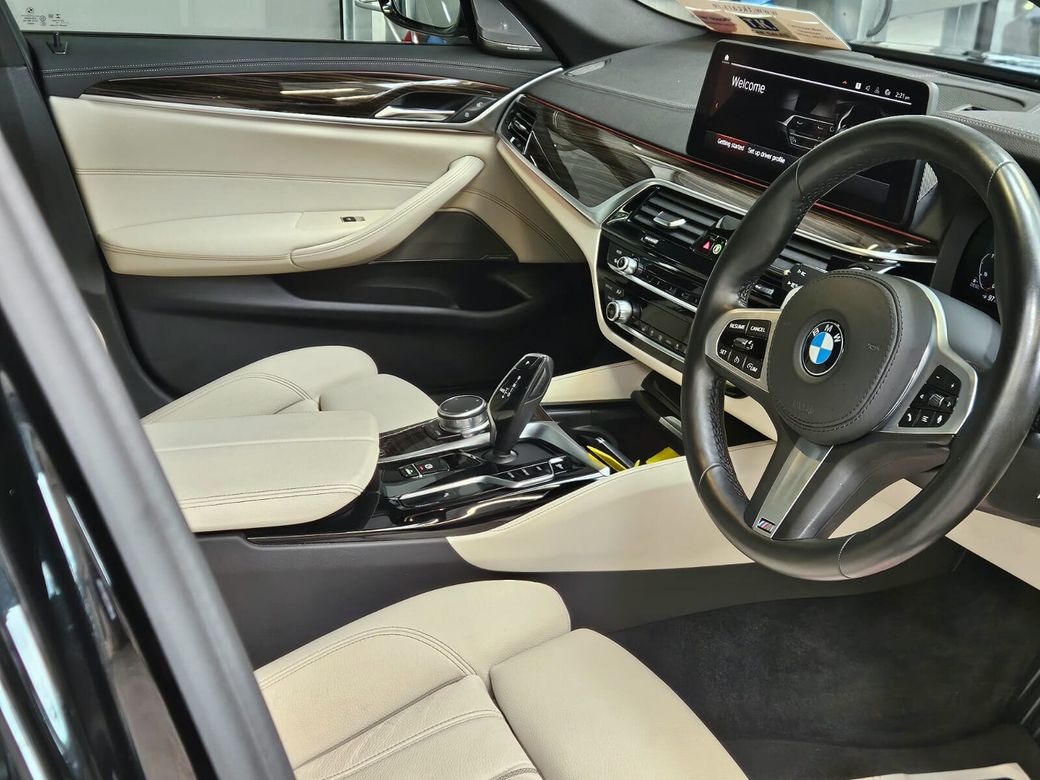 2021 BMW 5 Series