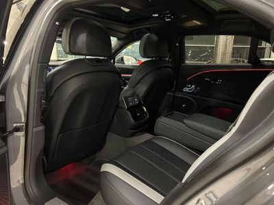 2025 Bentley Flying Spur