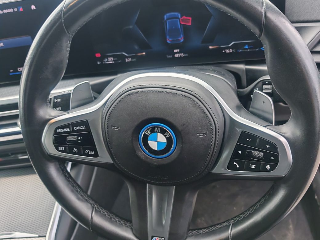 2023 BMW 330