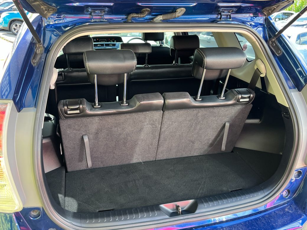 2020 Toyota Prius Alpha