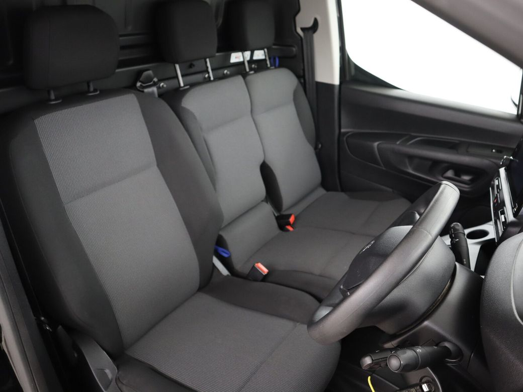 2021 Peugeot Partner