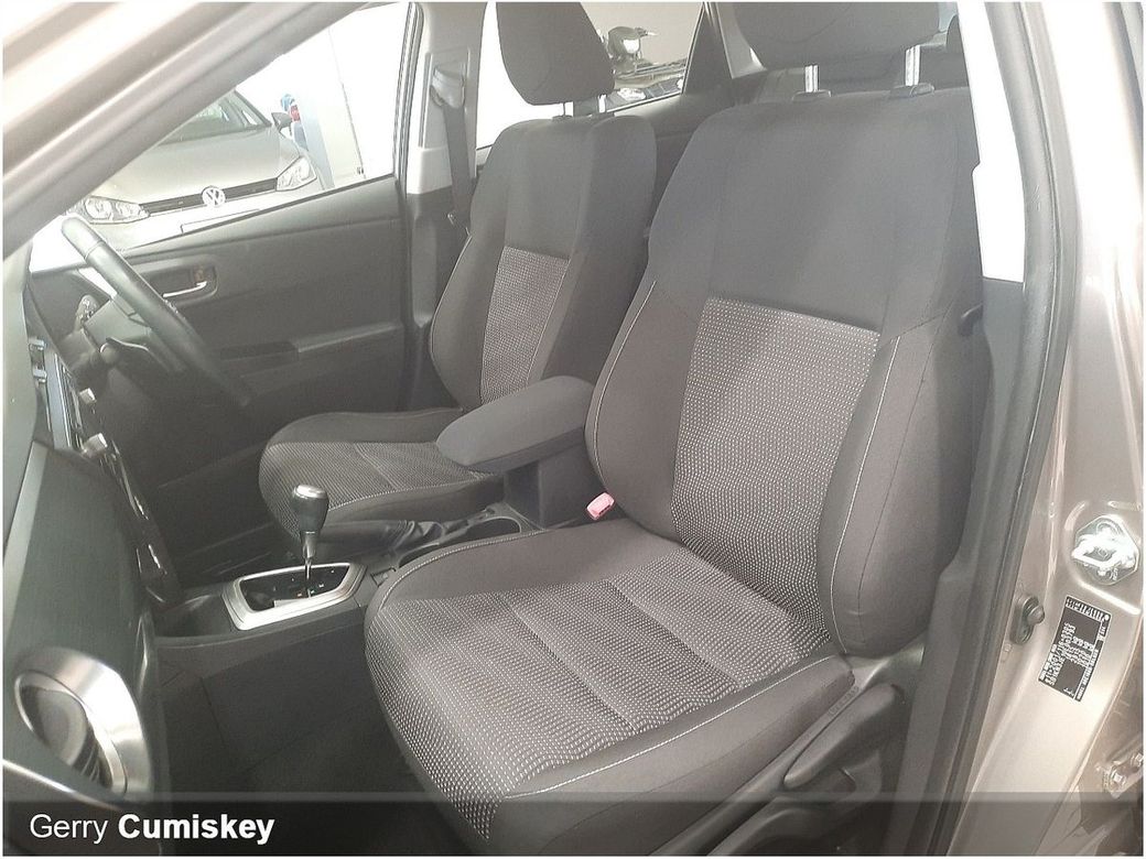 2013 Toyota Auris