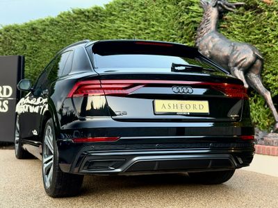 2023 Audi Q8