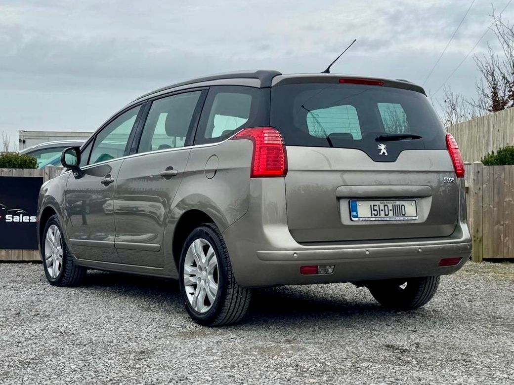 2015 Peugeot 5008