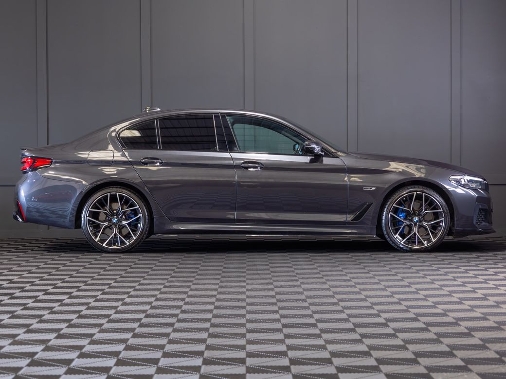 2022 BMW 5 Series