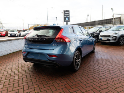 2016 Volvo V40
