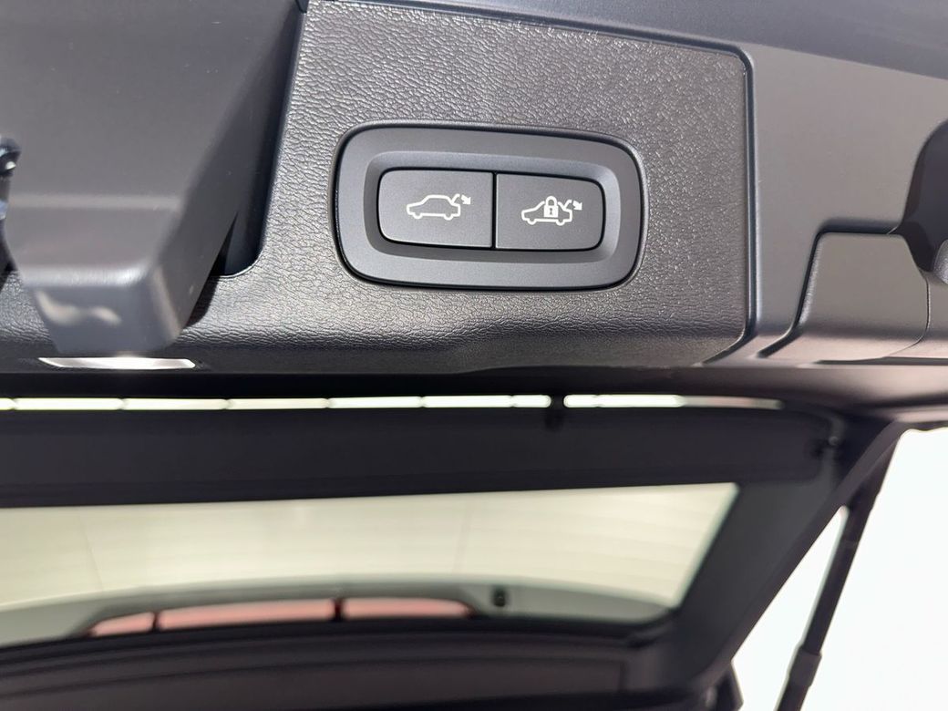 2025 Volvo XC60