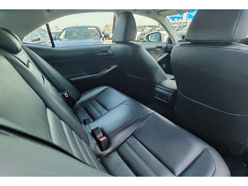 2019 Lexus IS