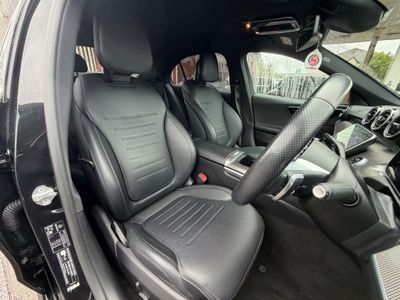 2023 Mercedes-Benz C 220