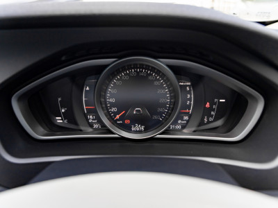 2016 Volvo V40
