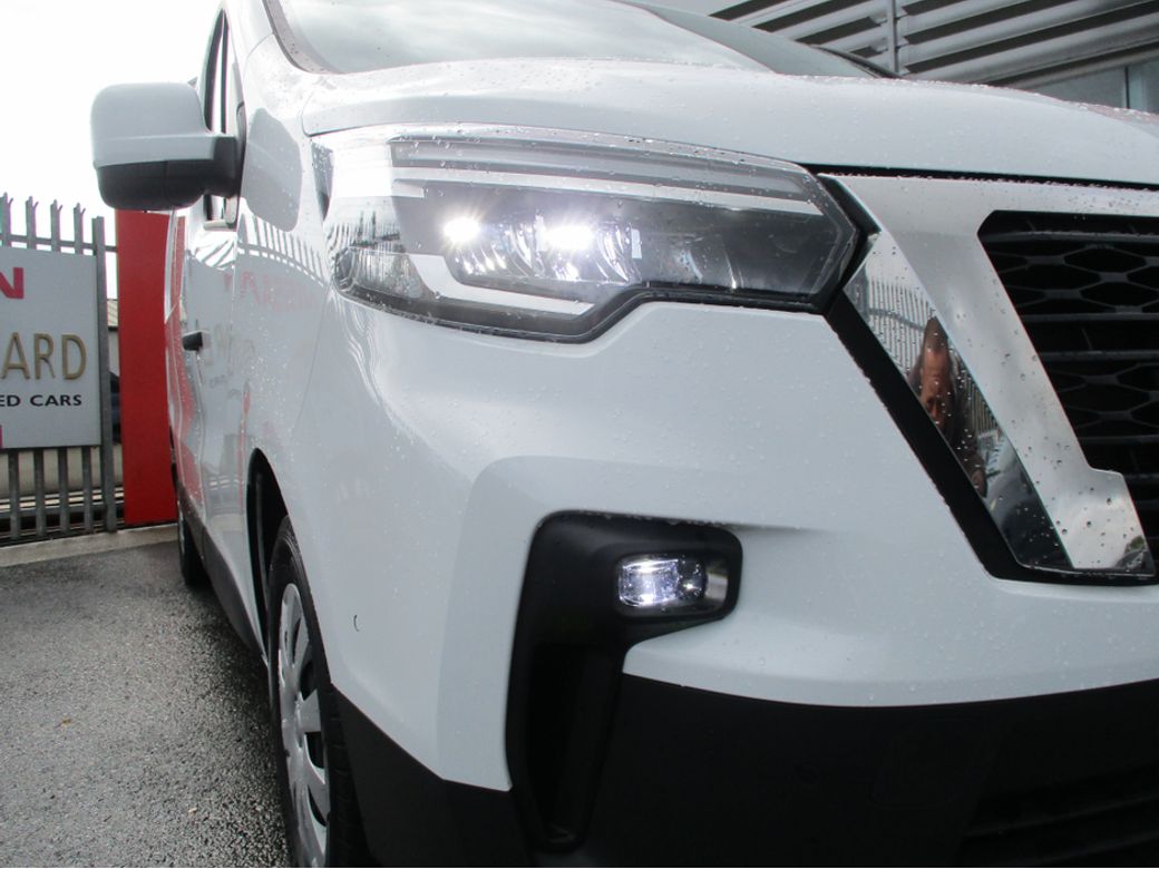 2025 Nissan Primastar