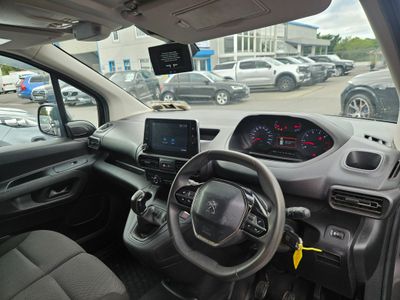 2021 Peugeot Partner