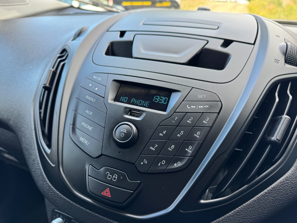 2023 Ford Transit Courier