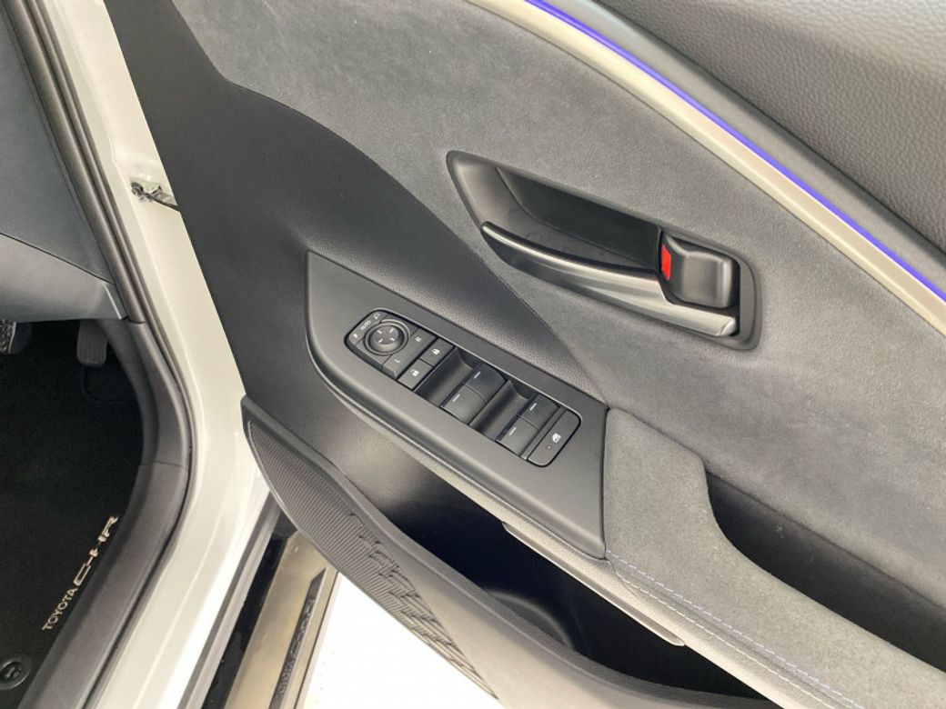 2025 Toyota C-HR