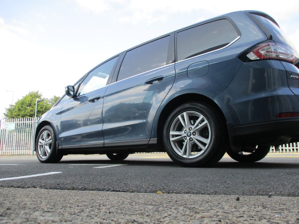 2021 Ford Galaxy