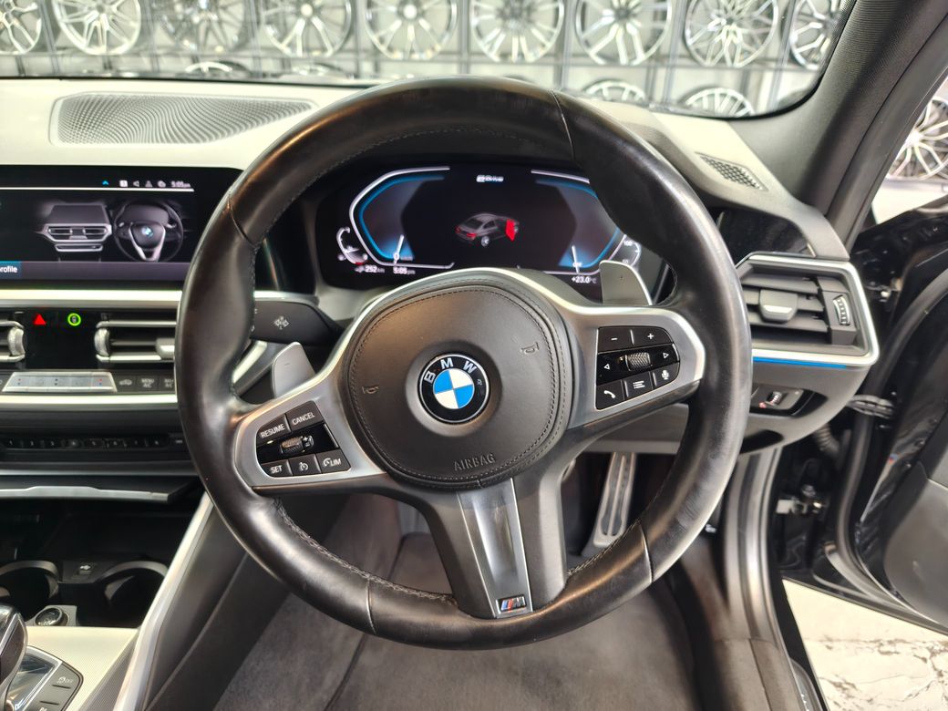 2021 BMW 330