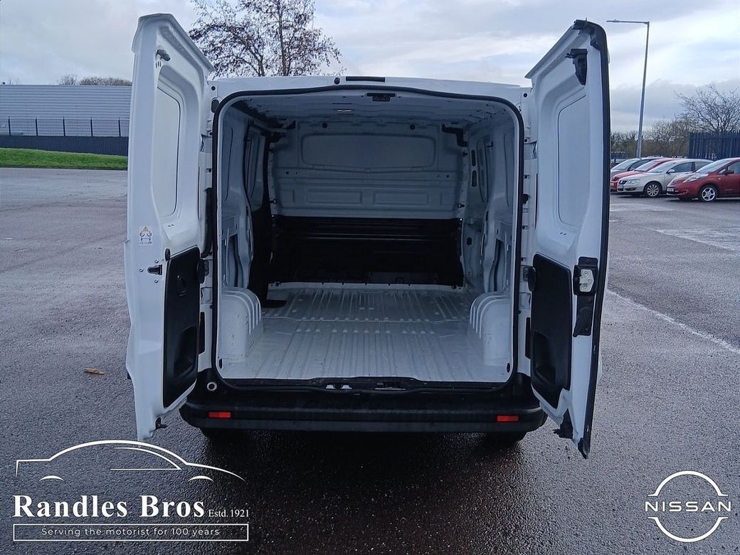 2024 Nissan Primastar