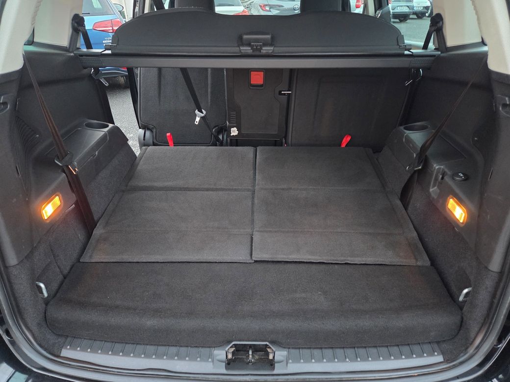 2016 Ford Grand C-Max