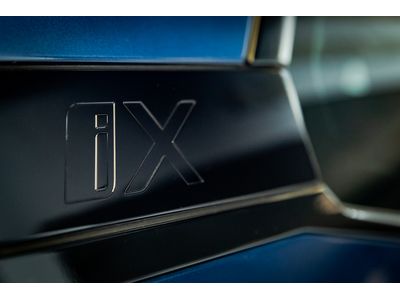 2023 BMW iX