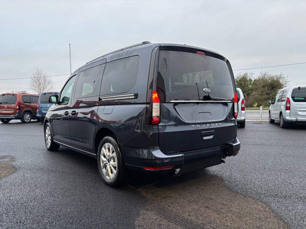 2025 Ford Tourneo Connect