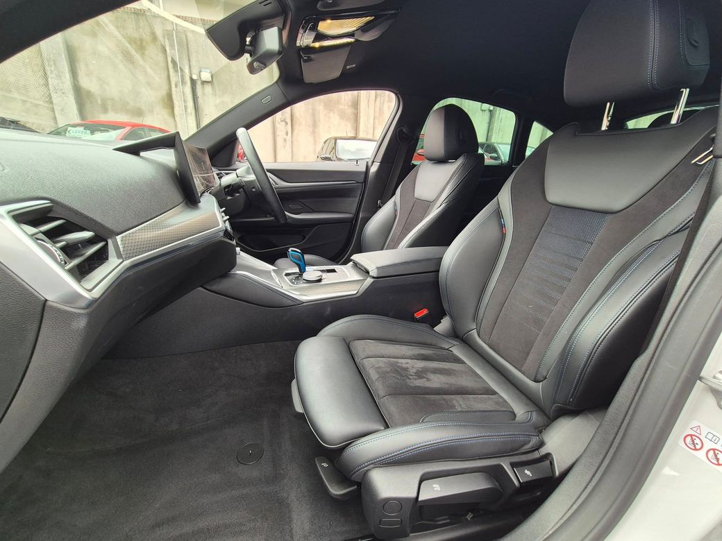 2022 BMW i4