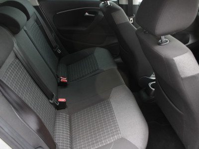 2015 Volkswagen Polo